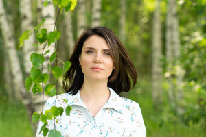 zena briza_vlasova_pece