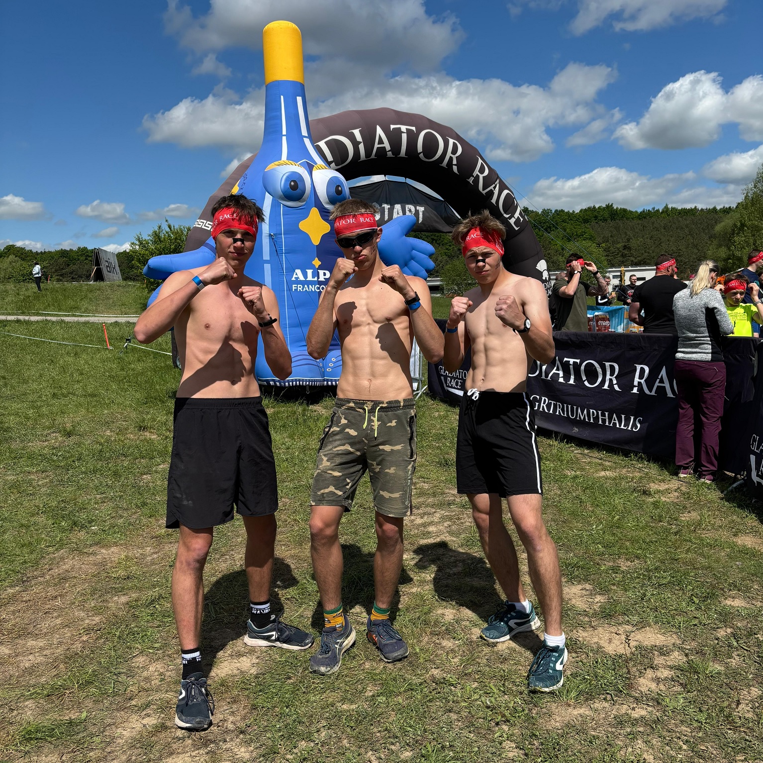 gladiator race kluci