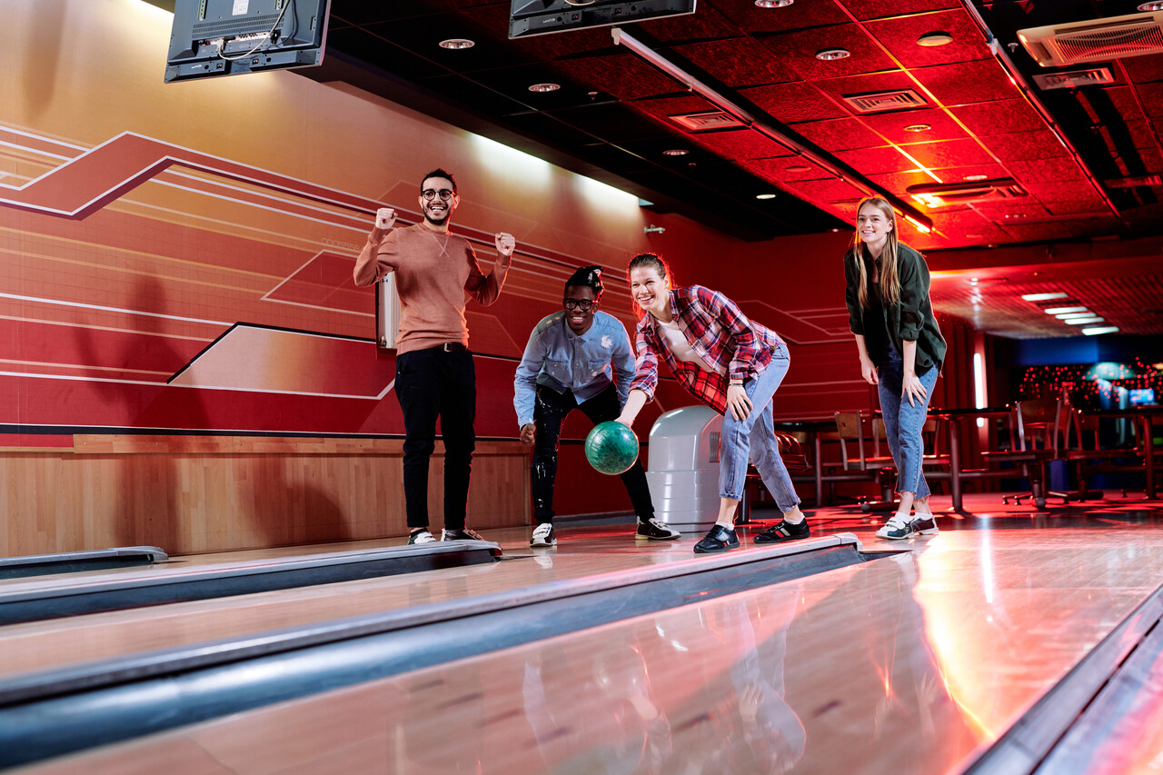 Bowling - zábavný indoor sport